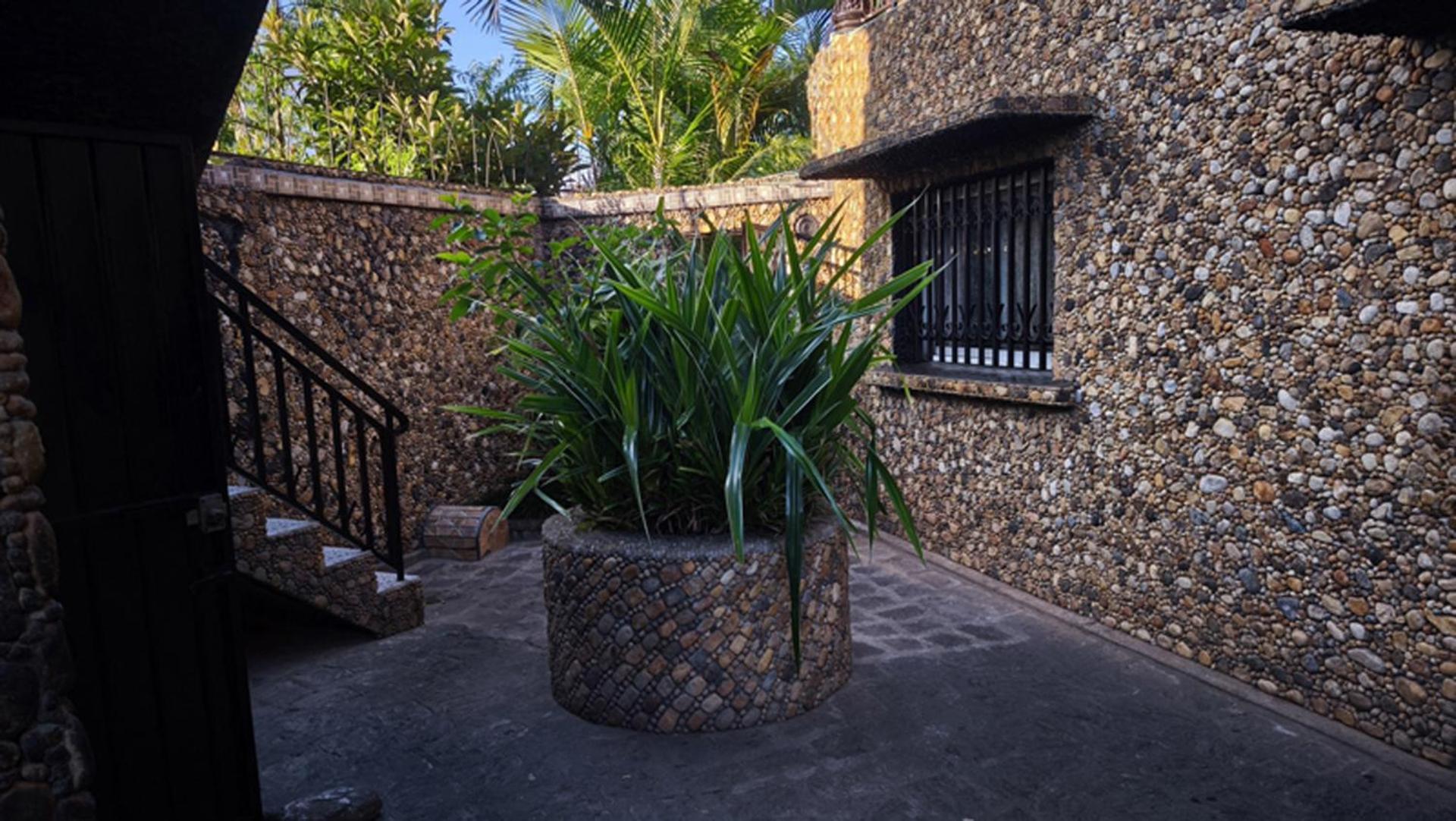 Hotel Restaurant Le Miamiam Glouglou Ambositra Buitenkant foto
