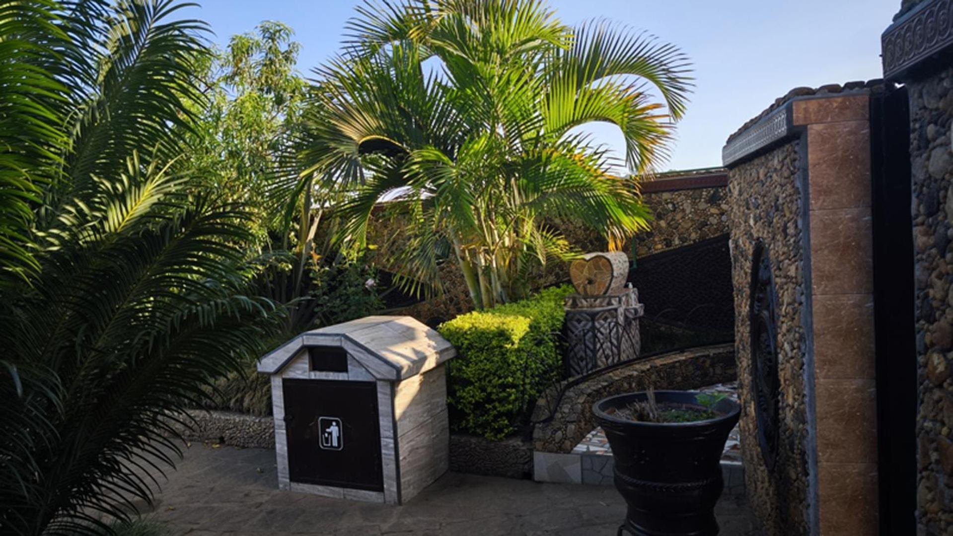 Hotel Restaurant Le Miamiam Glouglou Ambositra Buitenkant foto